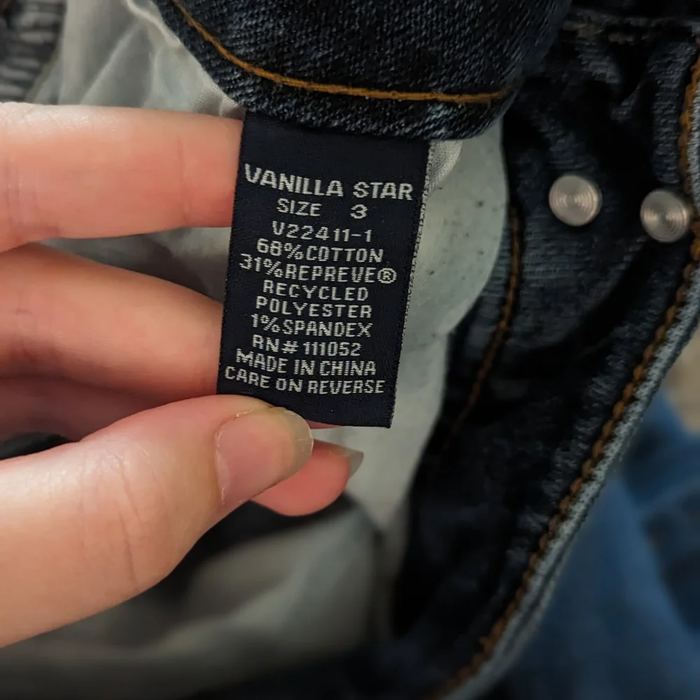 Mid Rise Skinny Jeans - Picture 4 of 5